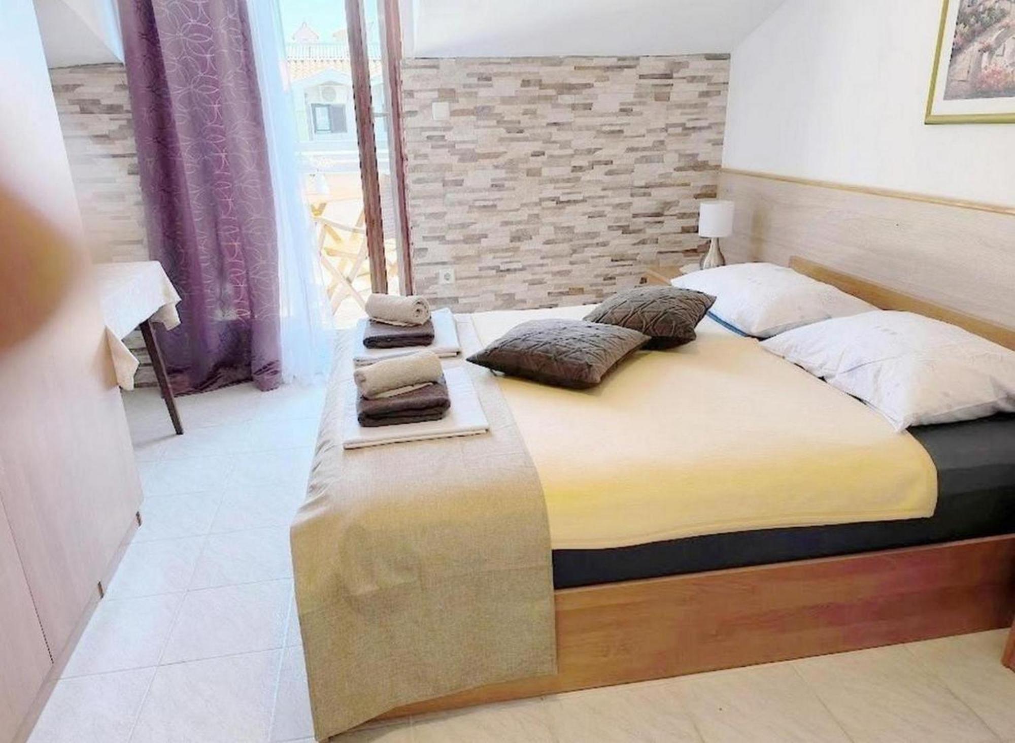 Rooms And Apartments Palma B&B Medulin Exteriér fotografie