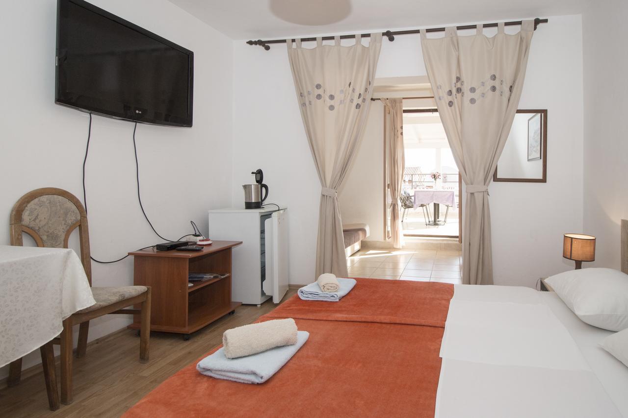 Rooms And Apartments Palma B&B Medulin Exteriér fotografie